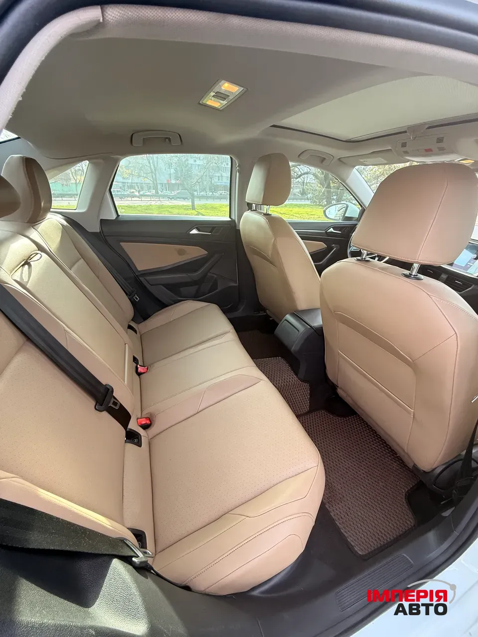 Volkswagen Jetta - фото 12