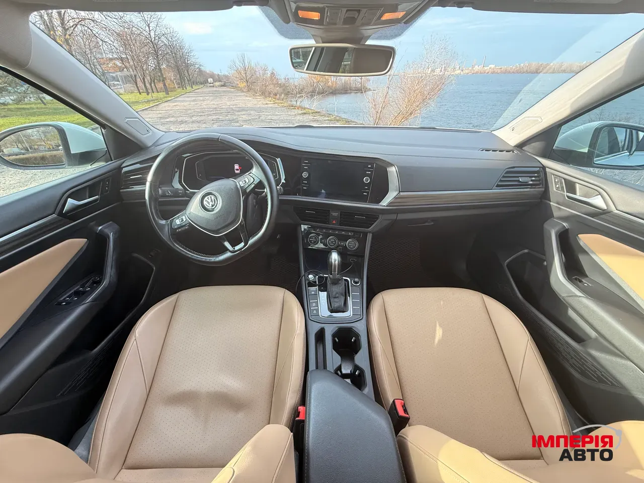 Volkswagen Jetta - фото 11