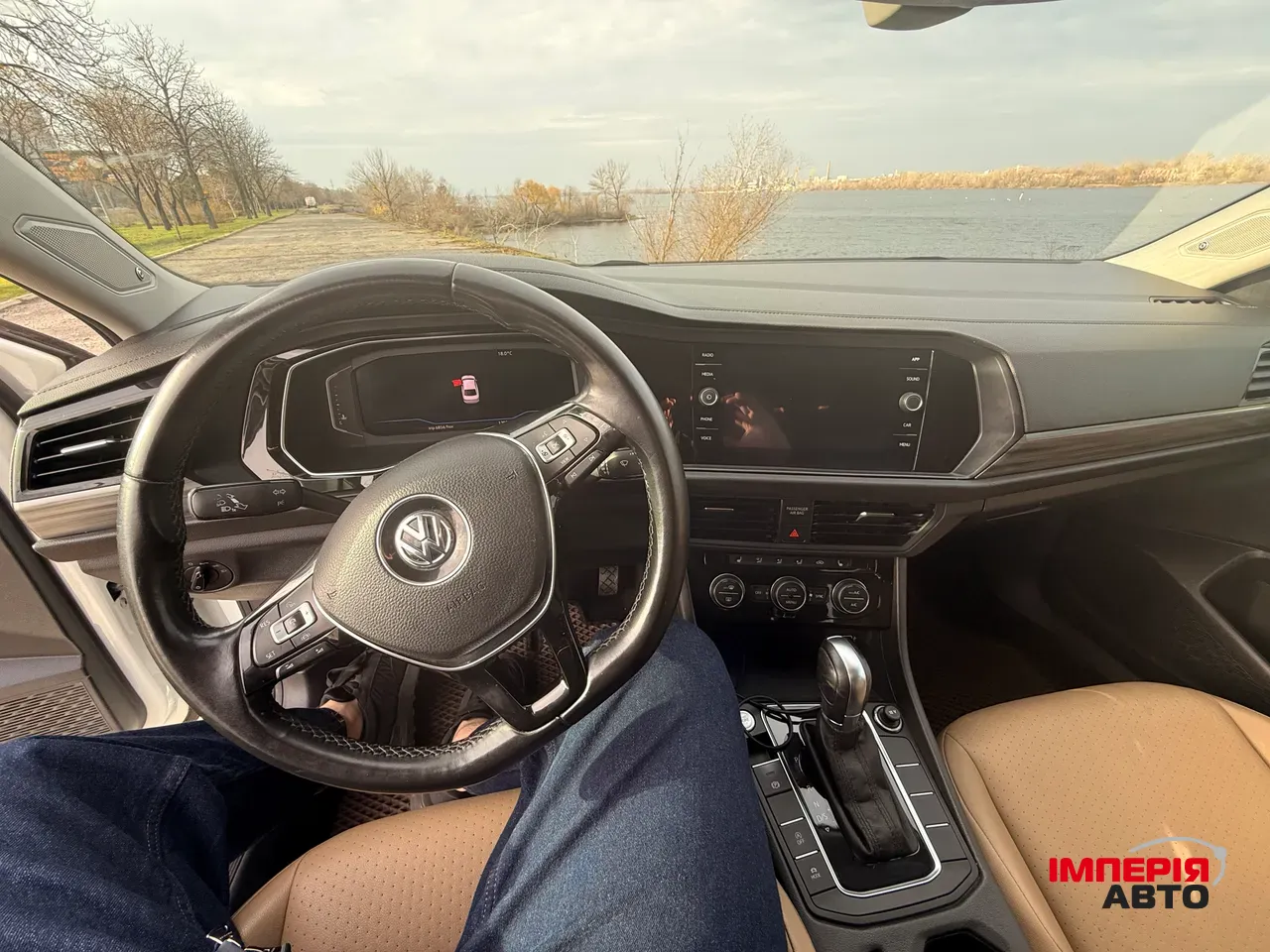 Volkswagen Jetta - фото 14