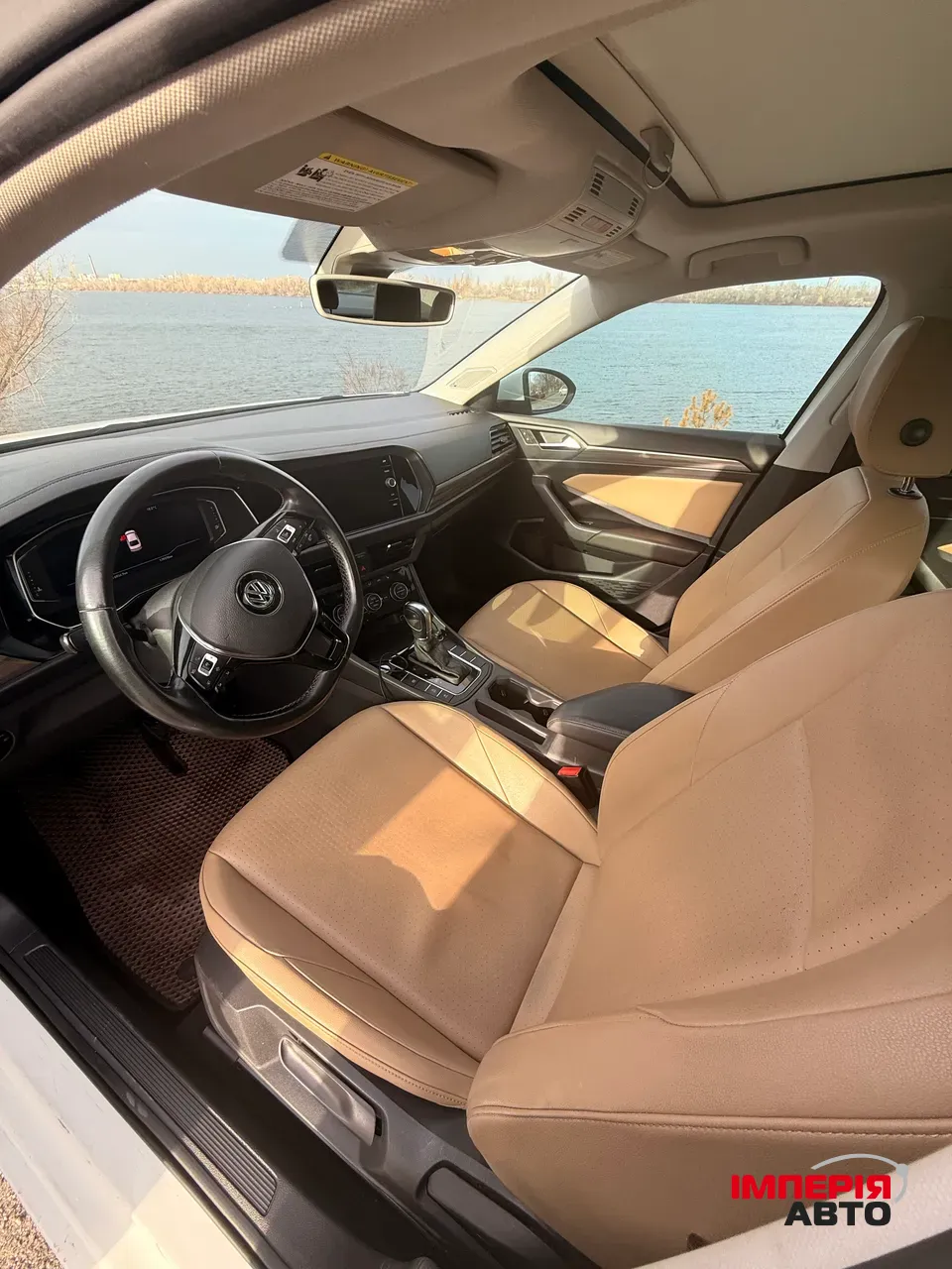 Volkswagen Jetta - фото 6