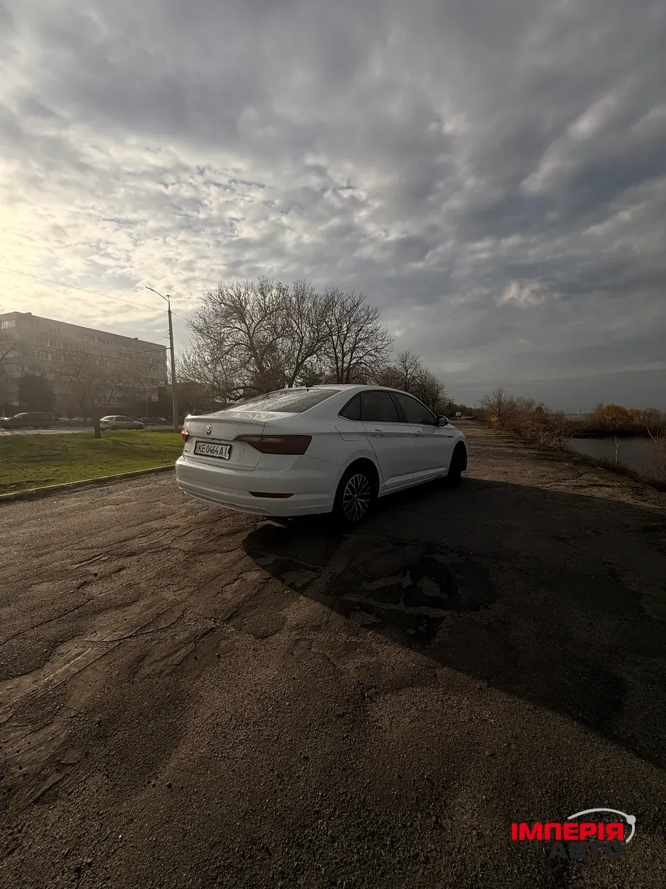 Volkswagen Jetta - фото 8