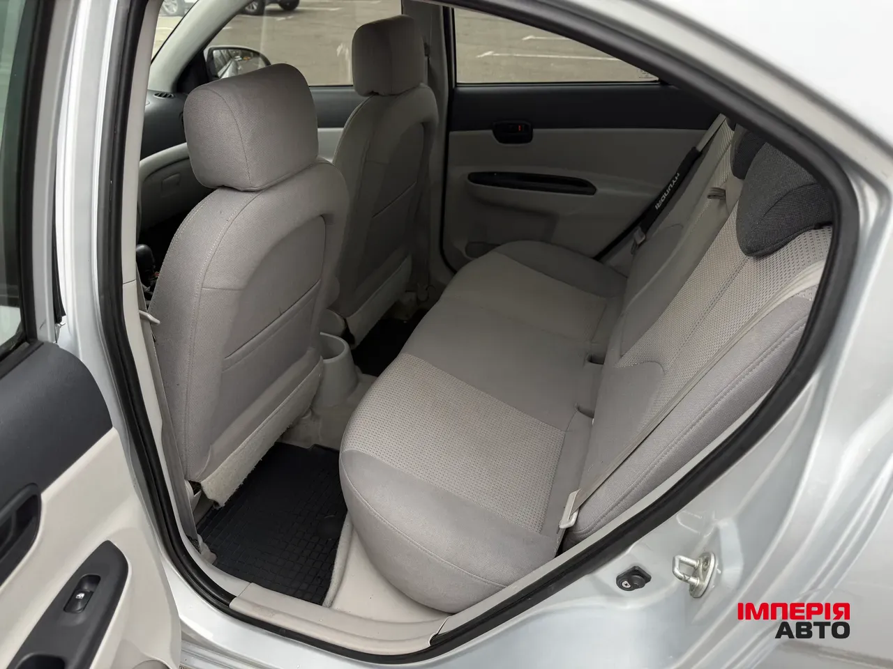 Hyundai Accent - фото 11