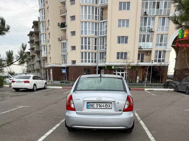 Hyundai Accent - фото 5