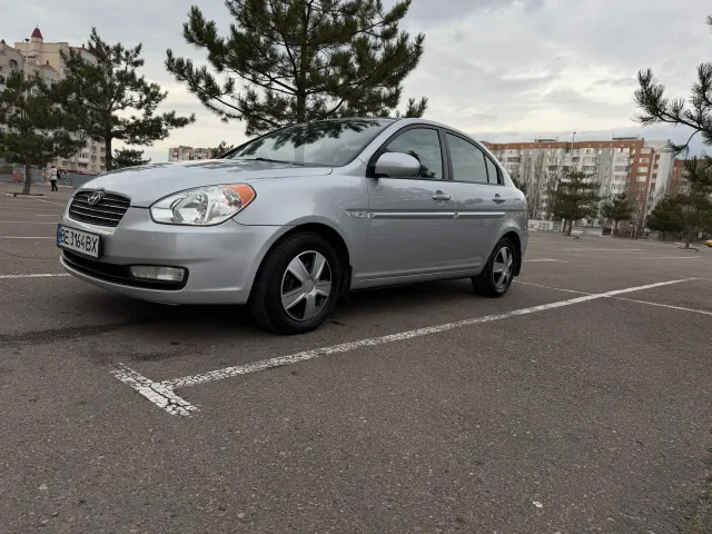 Hyundai Accent - фото 2