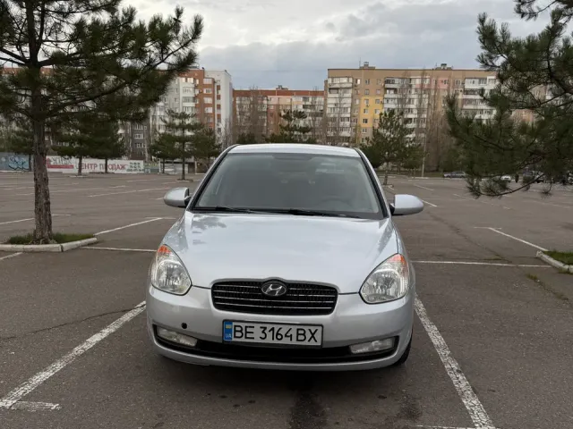 Hyundai Accent - фото 3