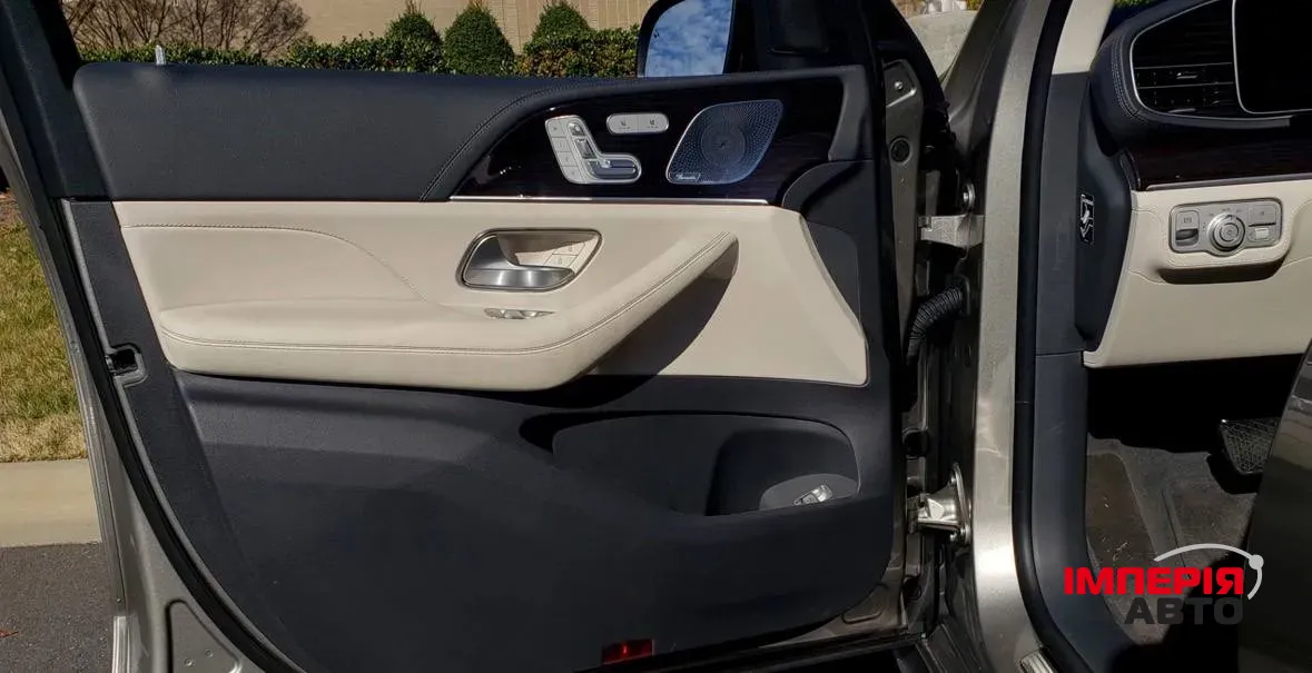 Mercedes-Benz GLE - фото 12