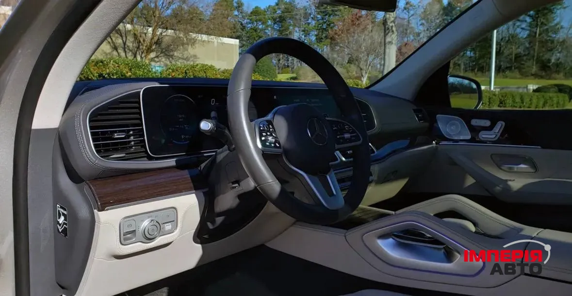 Mercedes-Benz GLE - фото 13