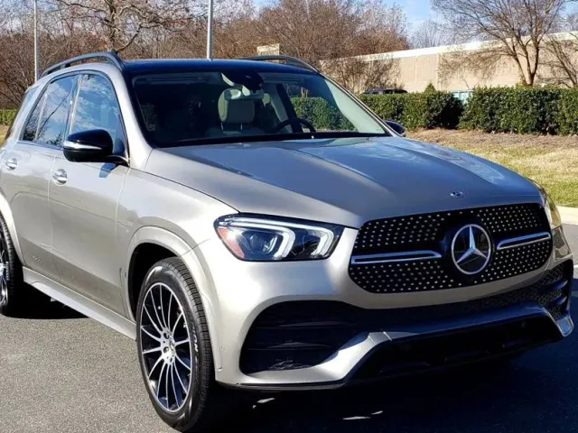 Mercedes-Benz GLE - фото 1