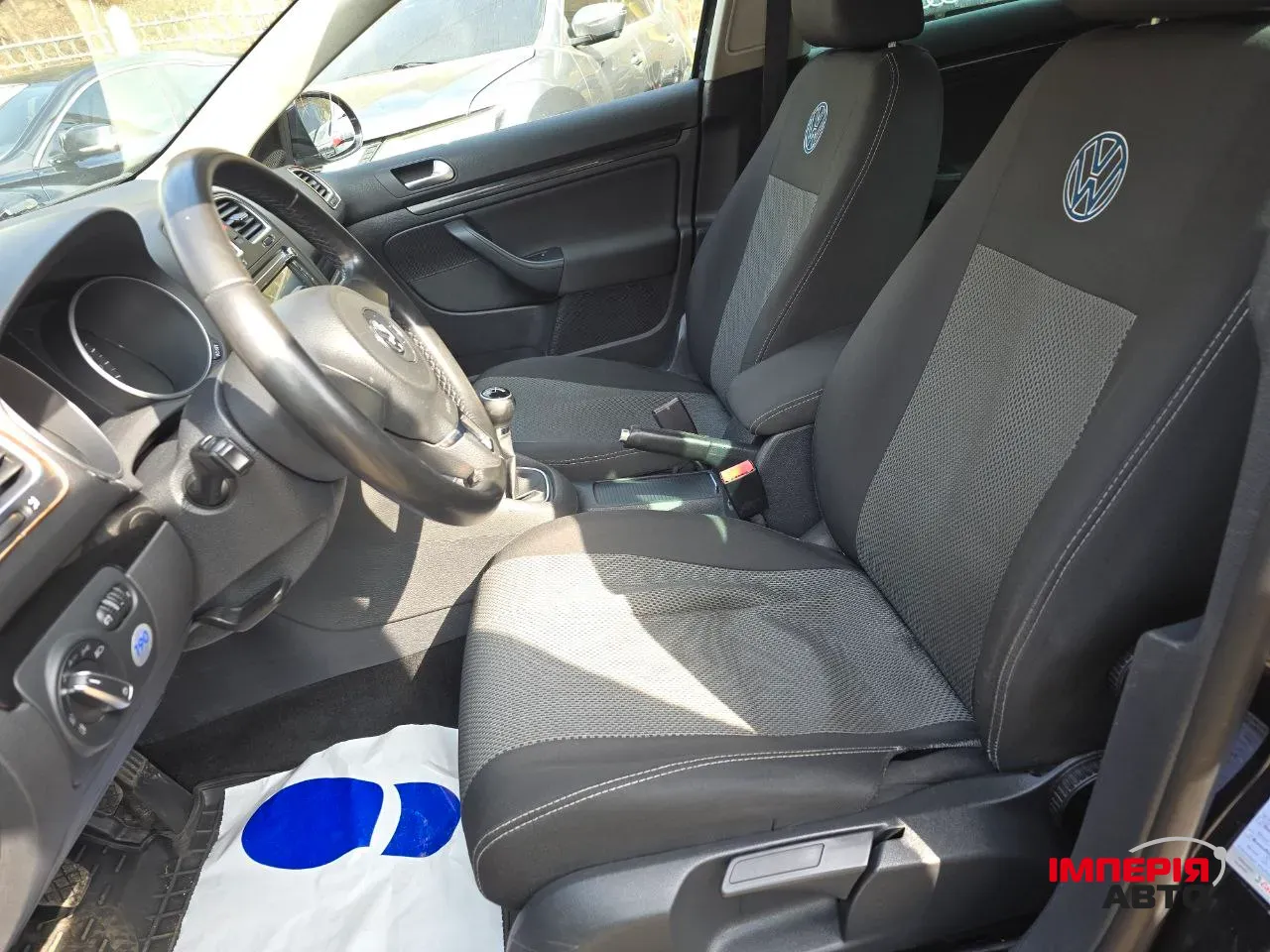 Volkswagen Golf - фото 14