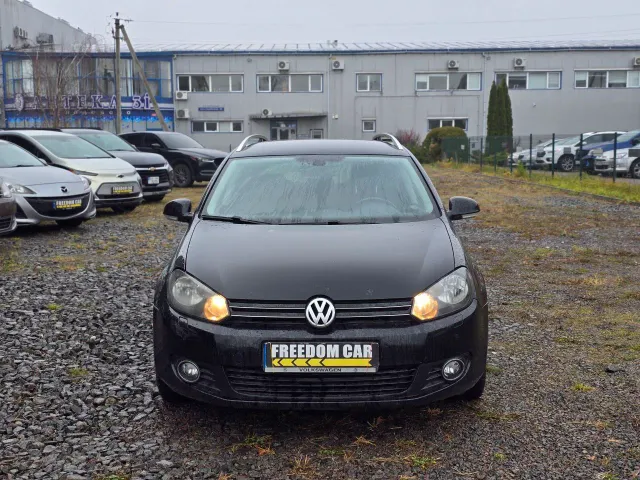 Volkswagen Golf - фото 2