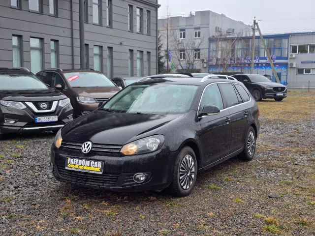 Volkswagen Golf - фото 1