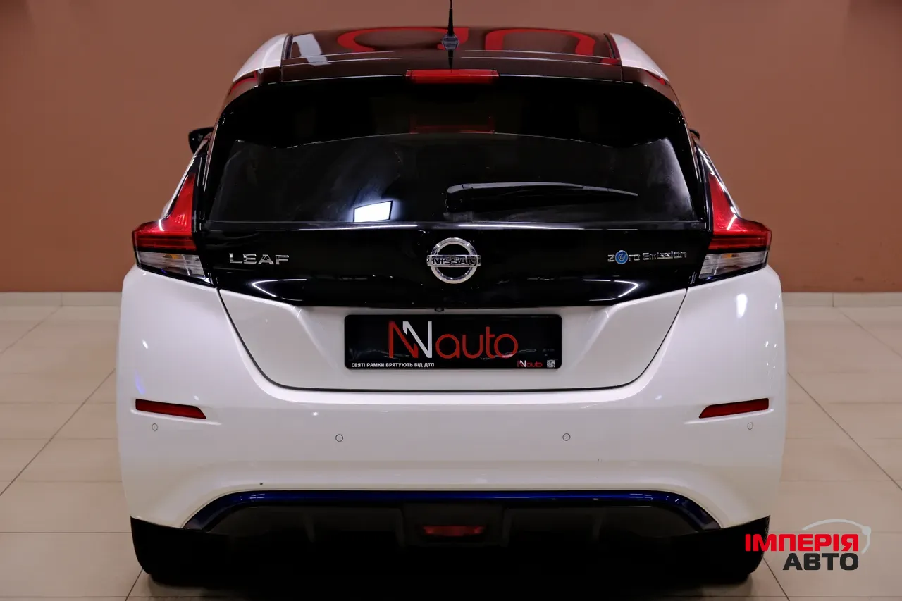 Nissan Leaf - фото 6