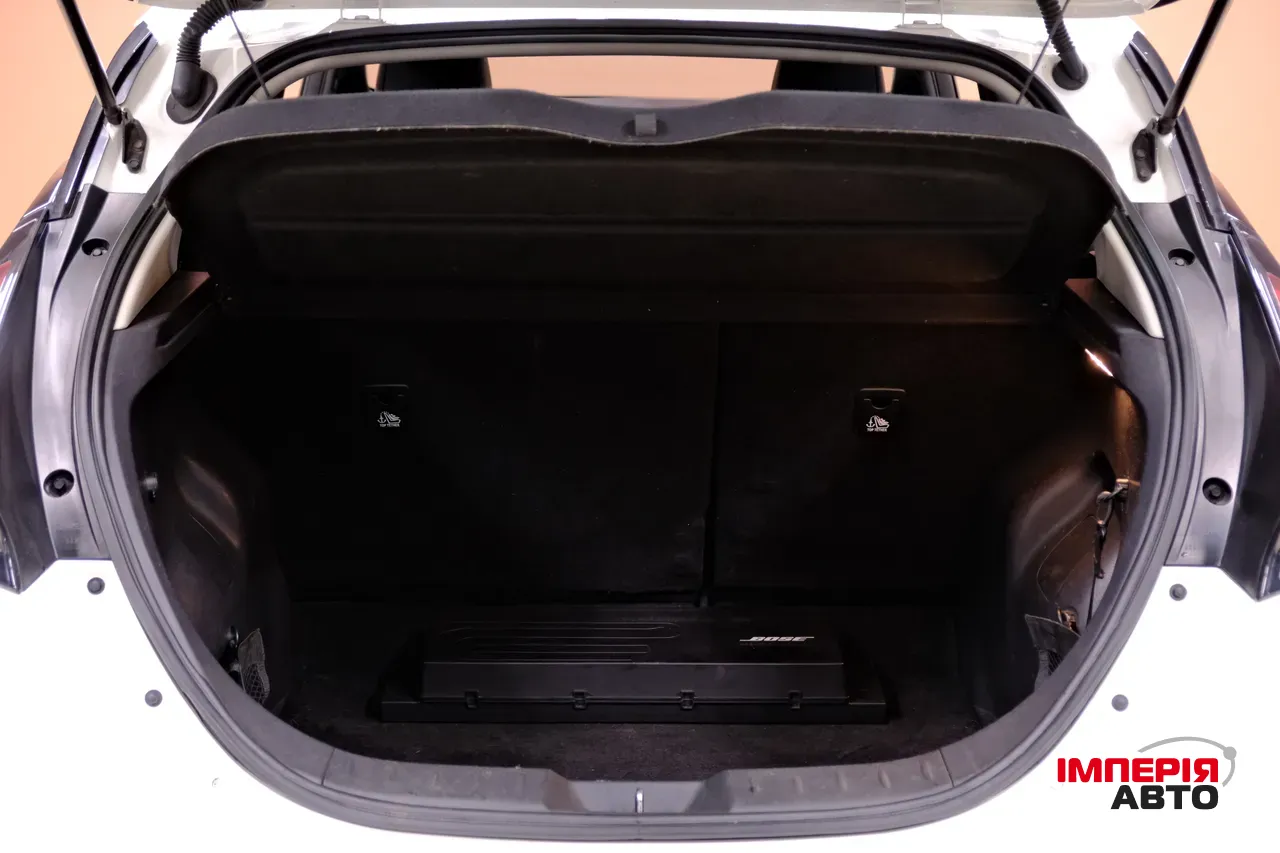 Nissan Leaf - фото 9