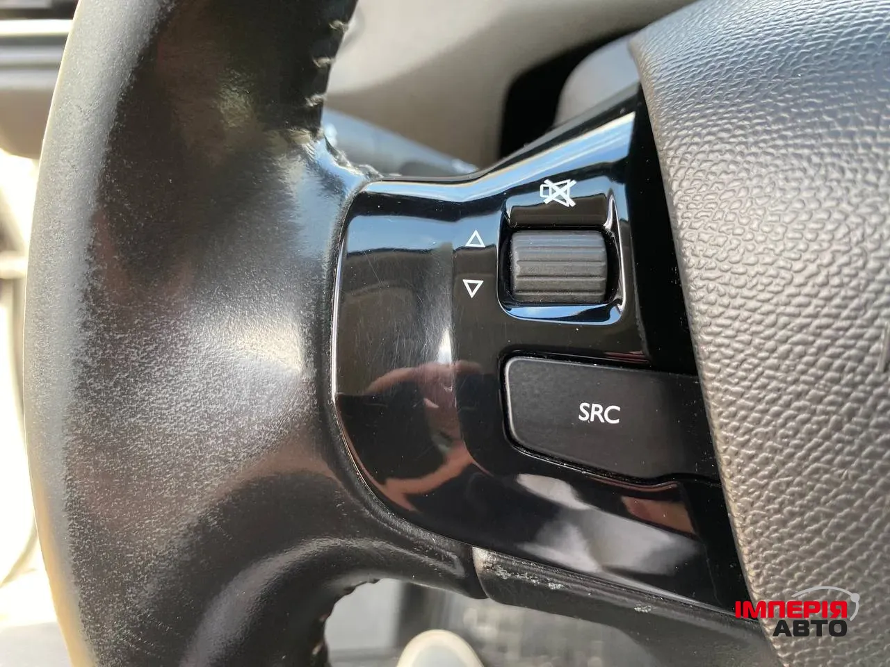 Peugeot 308 - фото 24