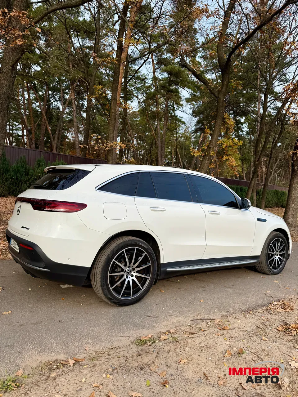 Mercedes-Benz EQC - фото 6