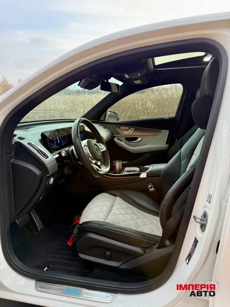 Mercedes-Benz EQC - фото 7