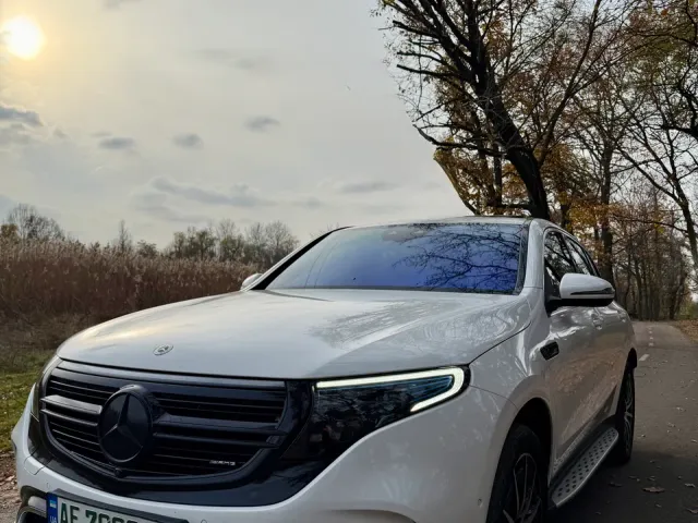 Mercedes-Benz EQC - фото 4