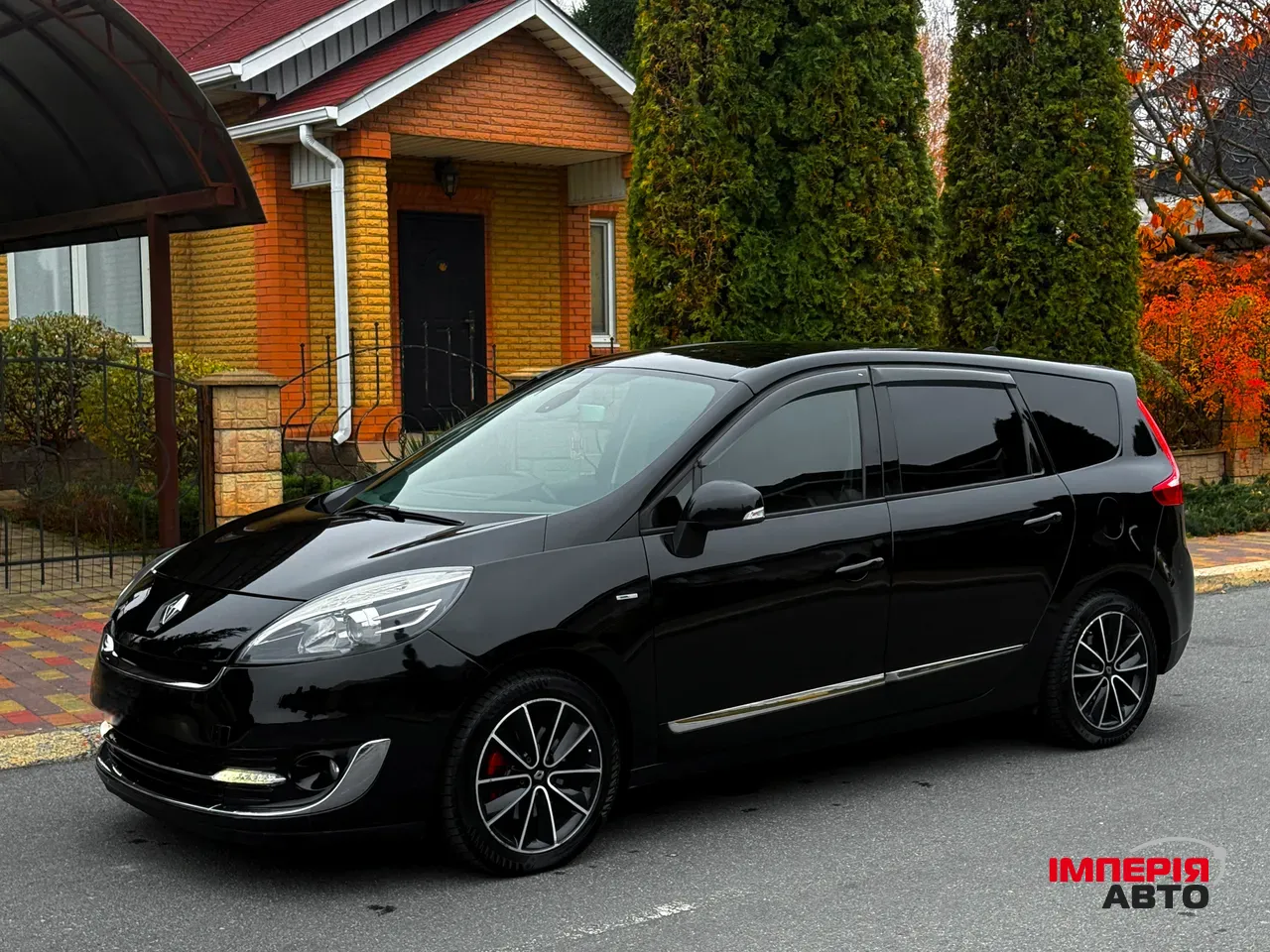 Renault Scenic - фото 4