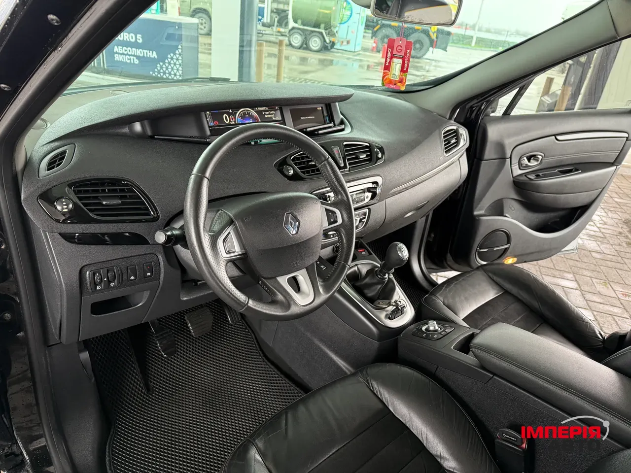 Renault Scenic - фото 6