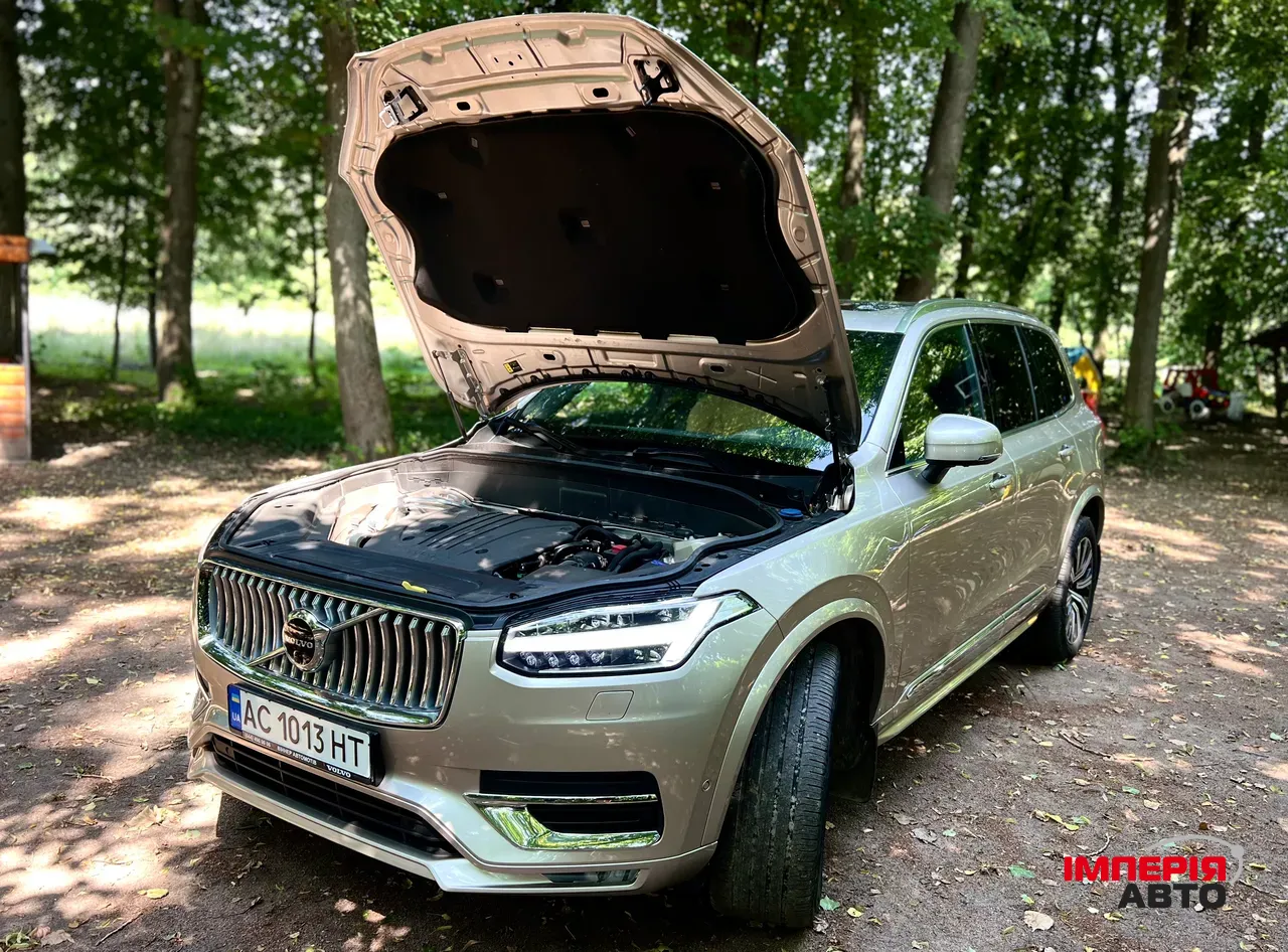 Volvo XC90 - фото 9