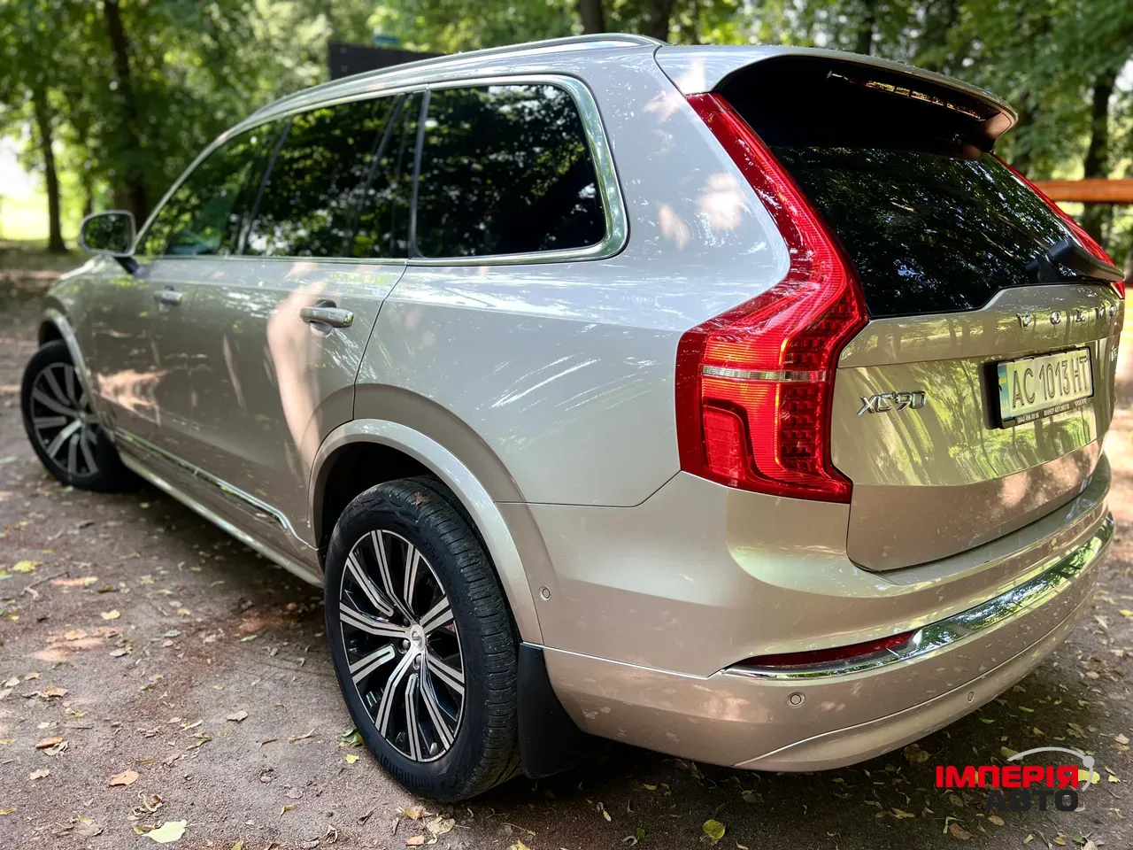 Volvo XC90 - фото 7