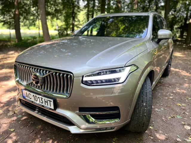 Volvo XC90 - фото 2