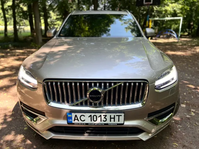 Volvo XC90 - фото 3