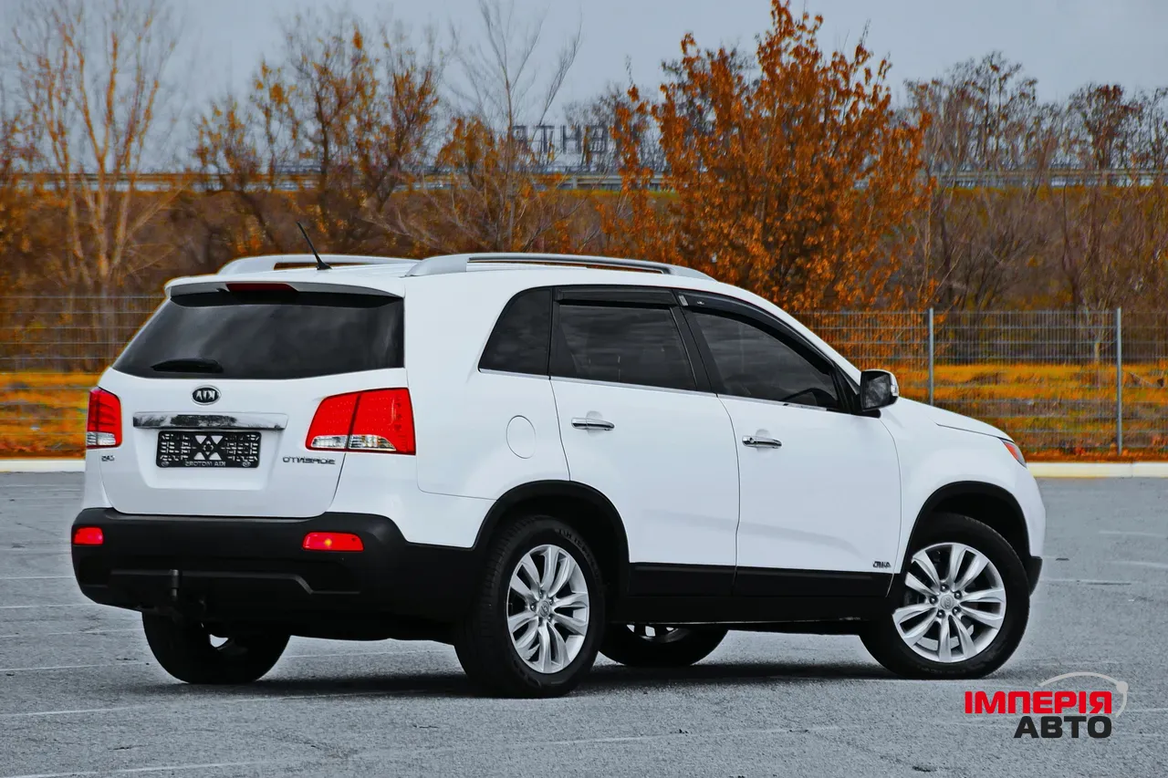 Kia Sorento - фото 6