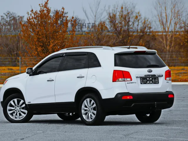 Kia Sorento - фото 2
