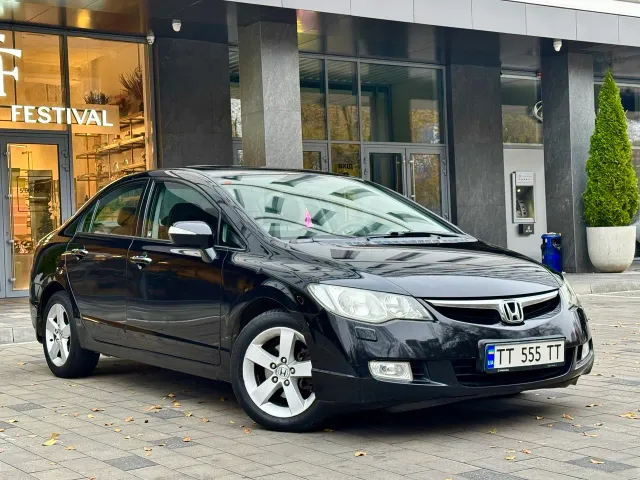 Honda Civic - фото 1