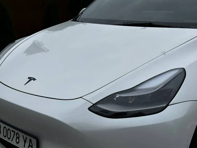 Tesla Model Y - фото 5
