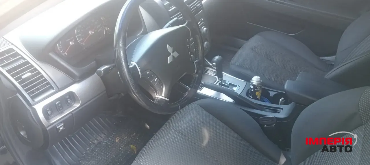 Mitsubishi Galant Fortis - фото 9