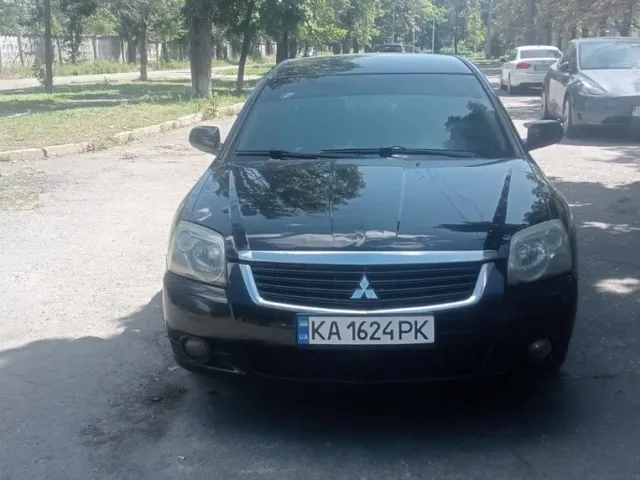 Mitsubishi Galant Fortis - фото 1