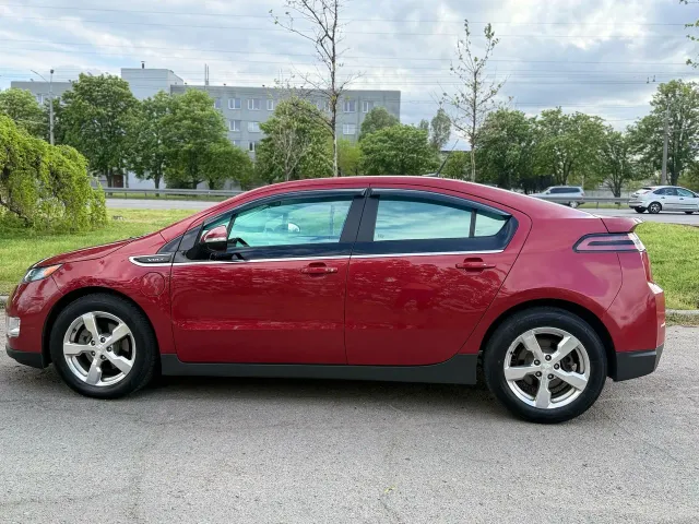 Chevrolet Volt - фото 3