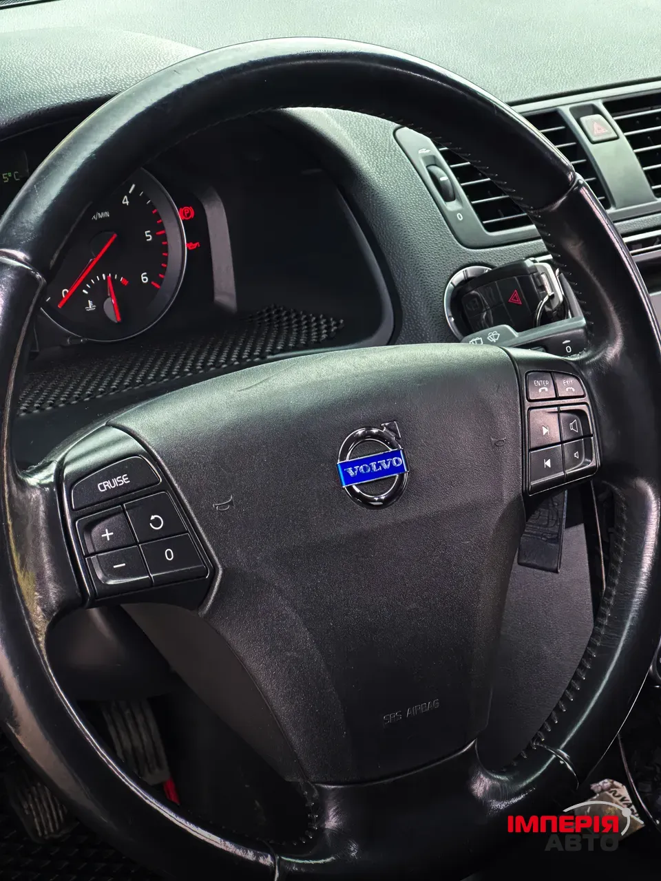 Volvo V50 - фото 15