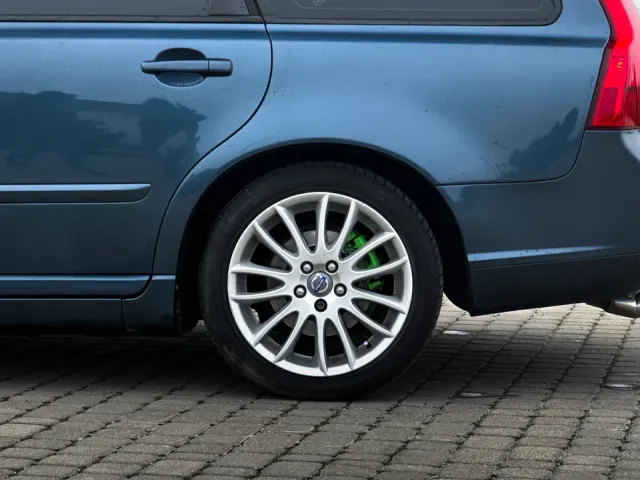 Volvo V50 - фото 5