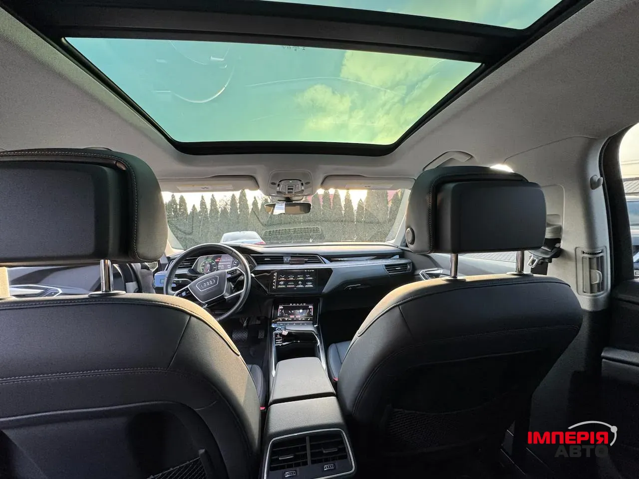 Audi e-tron Sportback - фото 9