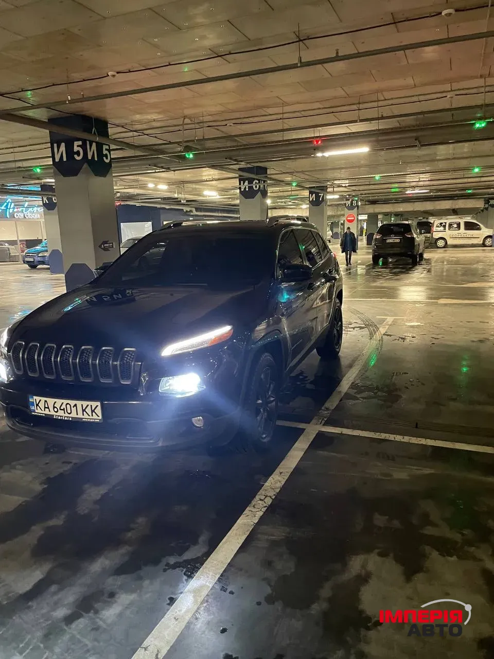 Jeep Cherokee - фото 1