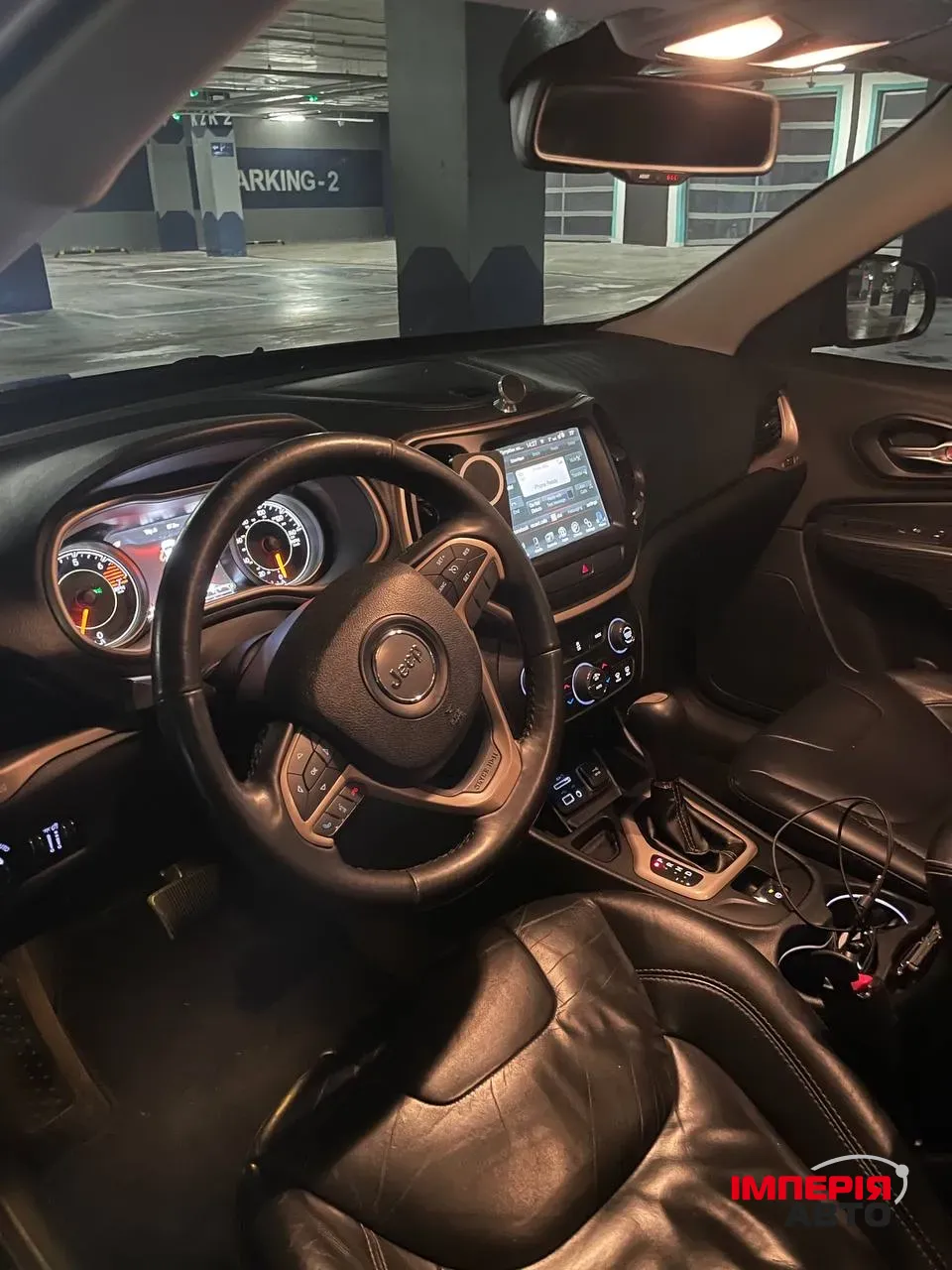 Jeep Cherokee - фото 6