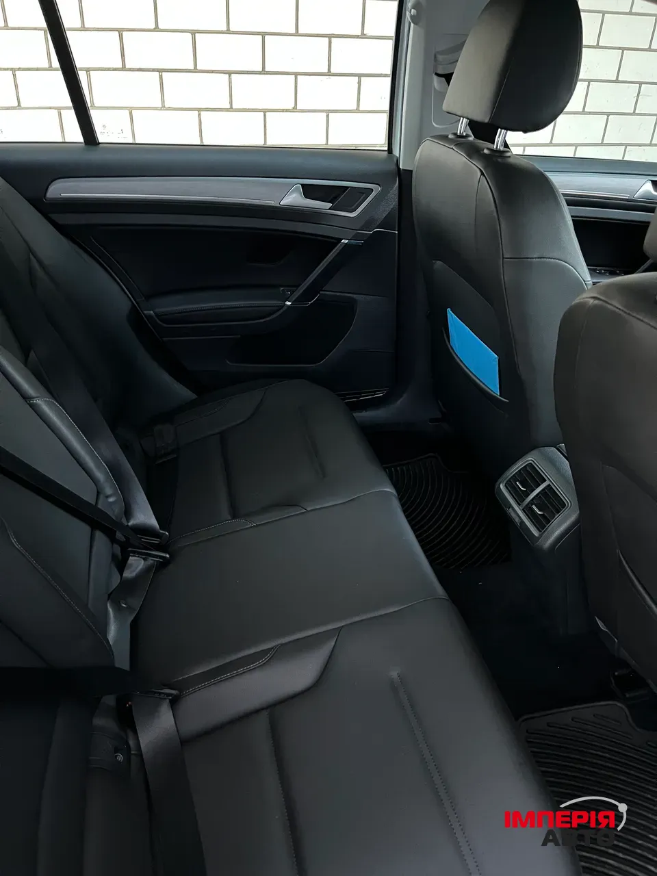 Volkswagen Golf - фото 20