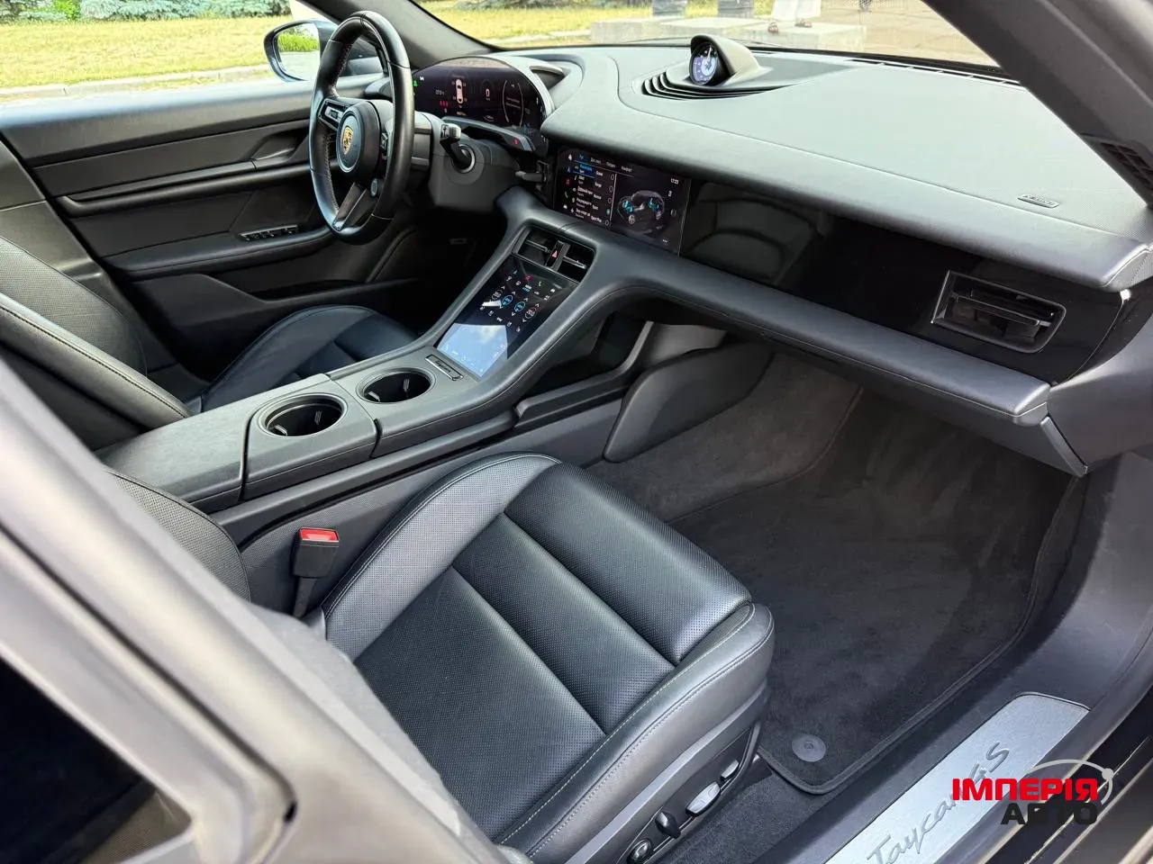 Porsche Taycan - фото 17