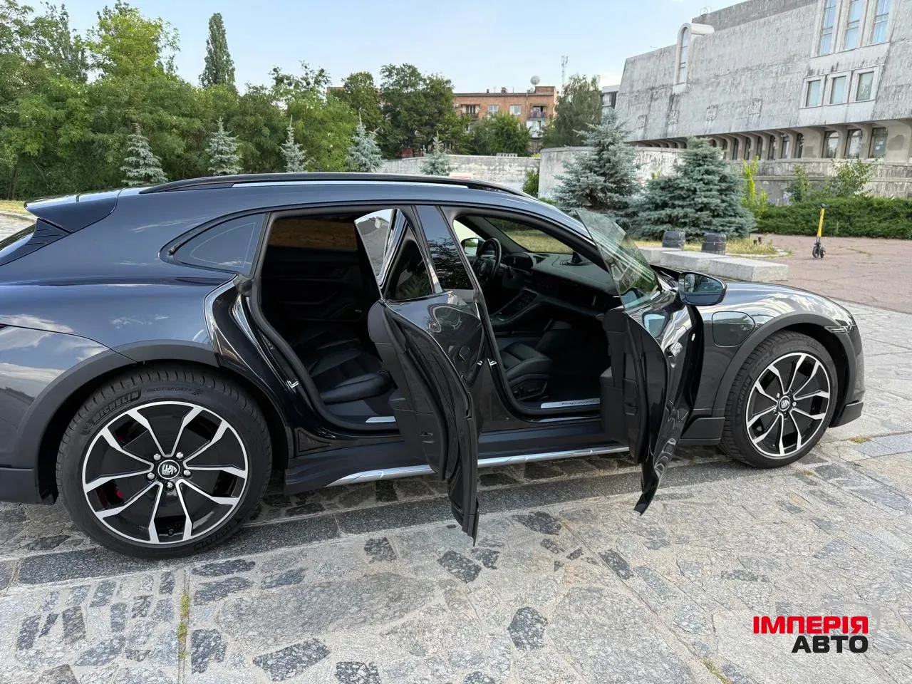 Porsche Taycan - фото 9