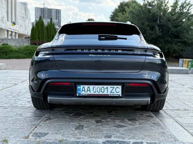 Porsche Taycan - фото 3