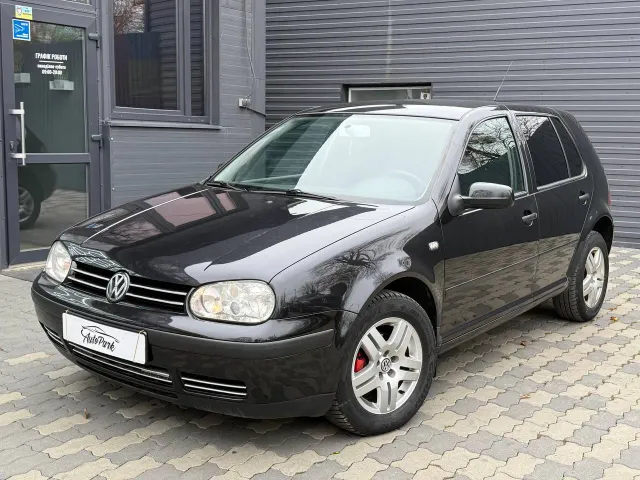 Volkswagen Golf - фото 1