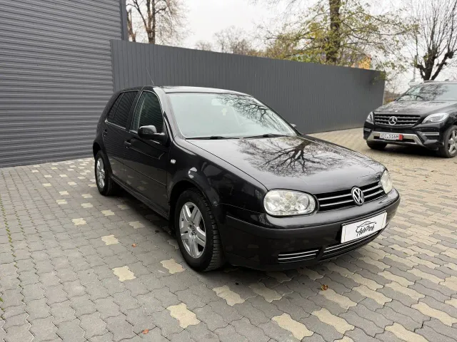 Volkswagen Golf - фото 3