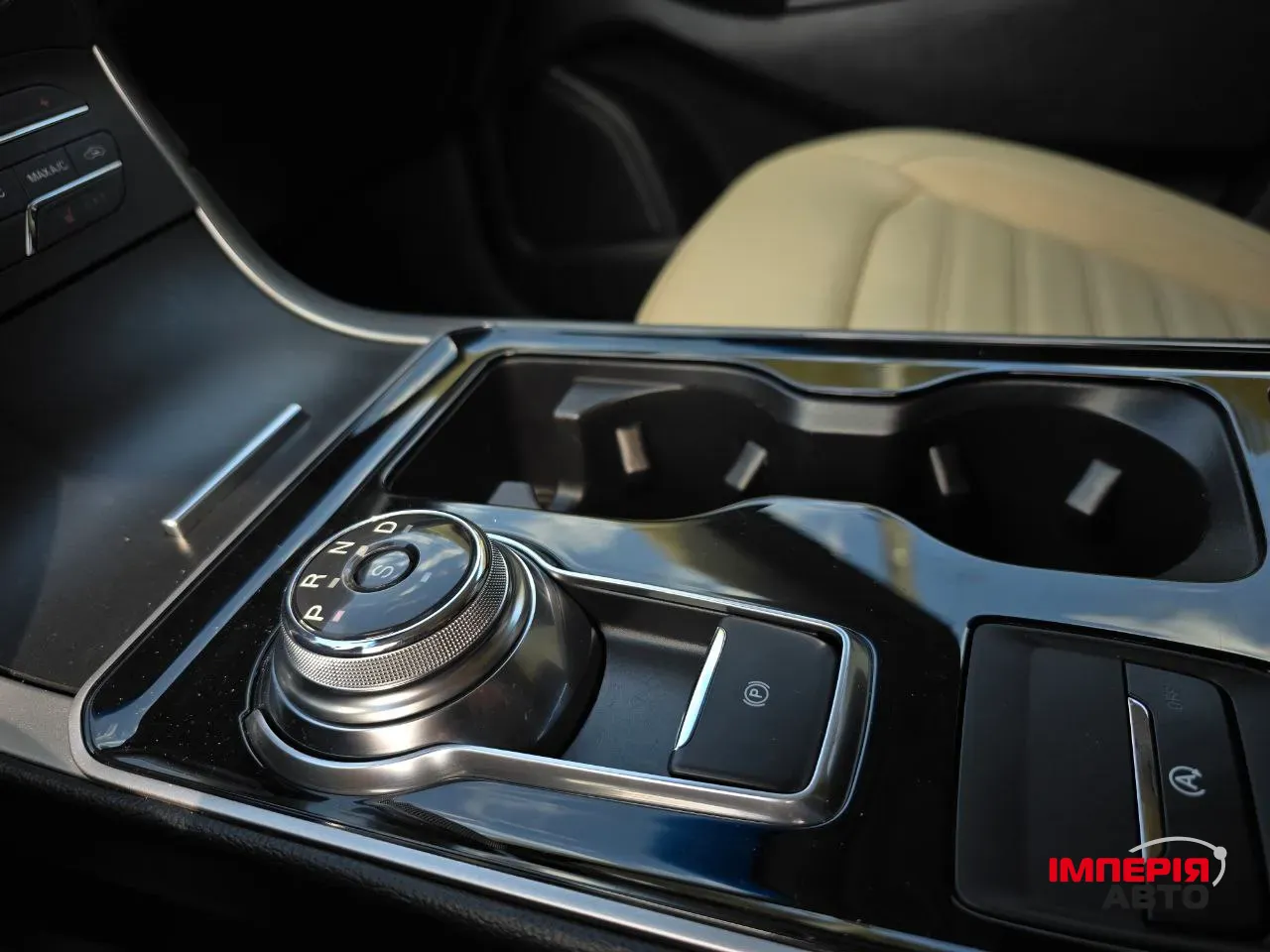 Ford Edge - фото 16