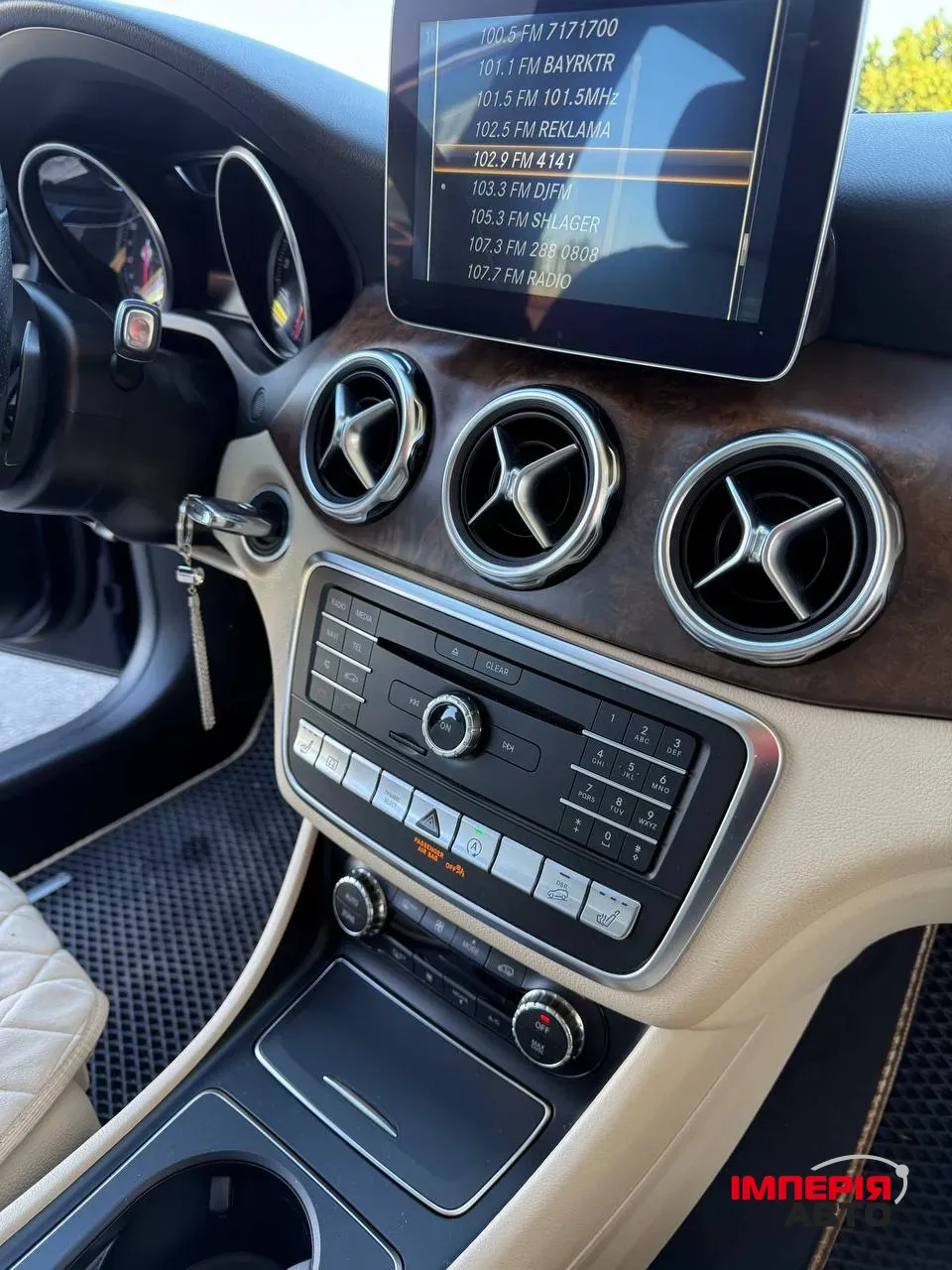 Mercedes-Benz GLA - фото 18