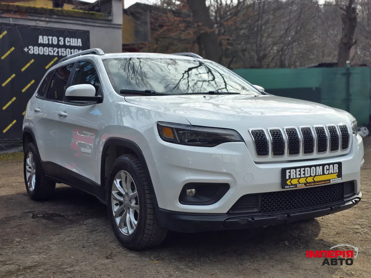 Jeep Cherokee - фото 2