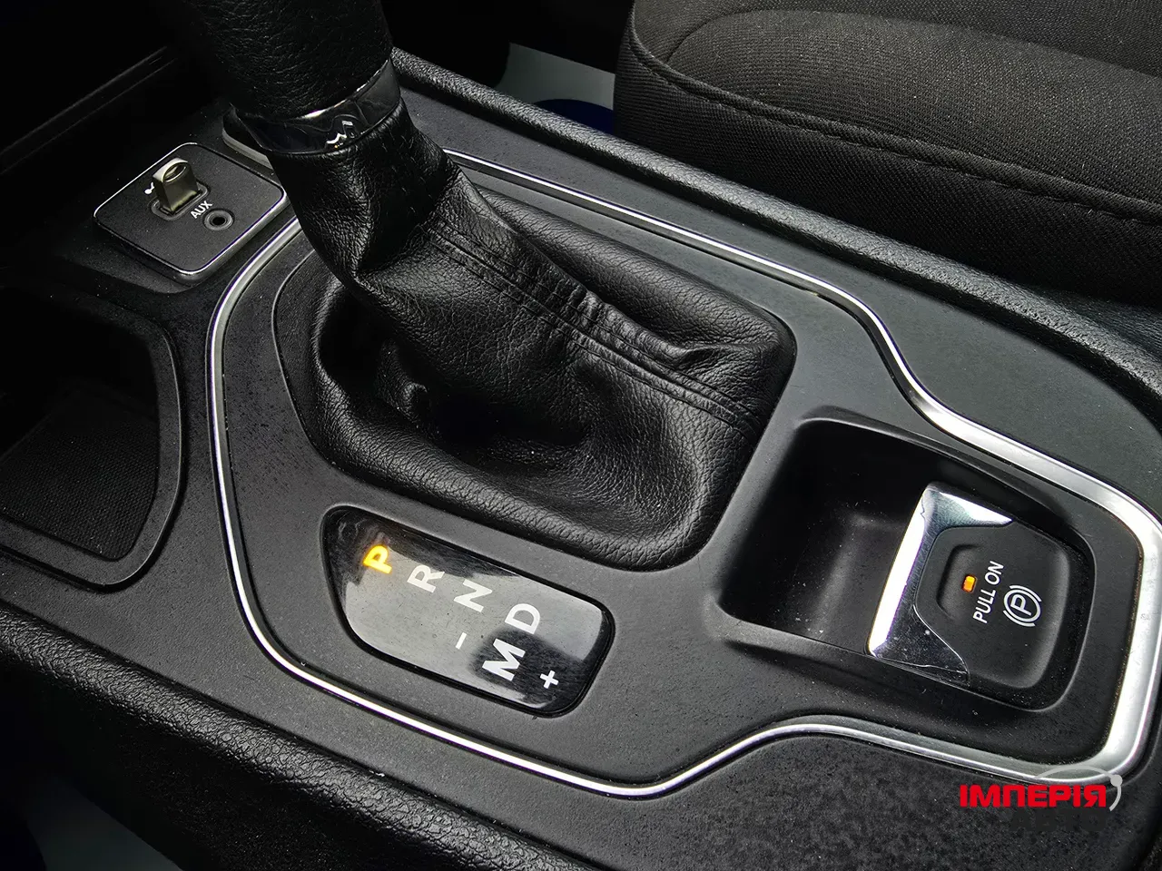 Jeep Cherokee - фото 25