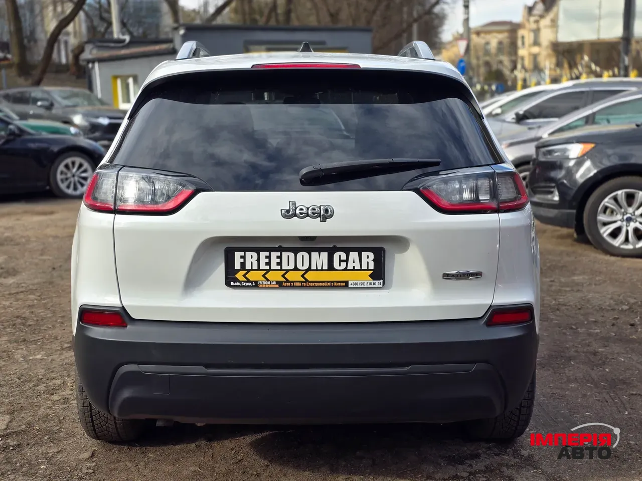 Jeep Cherokee - фото 5